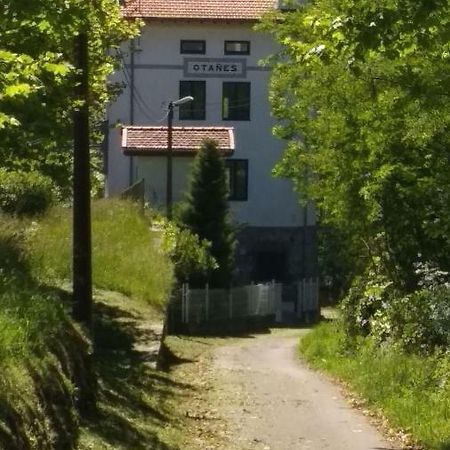 Castro Urdiales - La Vieja Estacion - Cerca De Bilbao Guest House Bagian luar foto