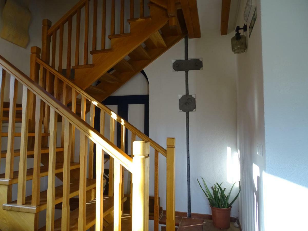 Castro Urdiales - La Vieja Estacion - Cerca De Bilbao Guest House Bagian luar foto