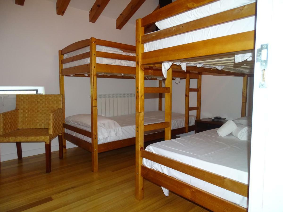 Castro Urdiales - La Vieja Estacion - Cerca De Bilbao Guest House Bagian luar foto